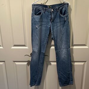 Classic Denim Women's Straight Leg Jeans